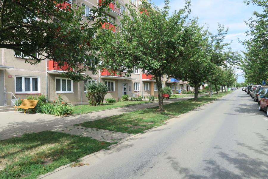 Pronájem bytu 2+1, 58 m2, Zlín - Malenovice, výtah, balkon