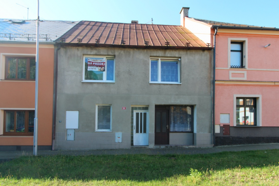 Prodej rodinného domu, Hroznětín, Krušnohorské náměstí 