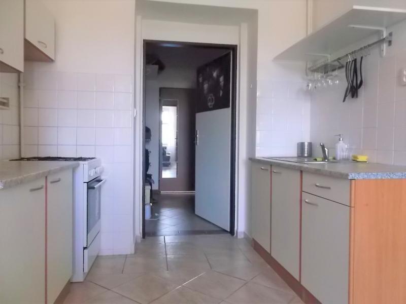 pronájem 2kk 40m2 P6 Bubeneč Papírenská částečně zařízen