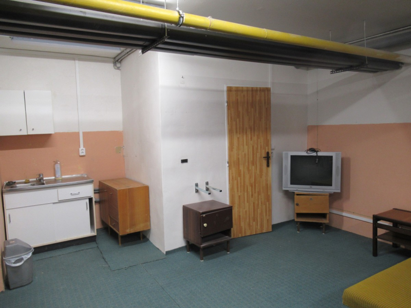 Obytný atelier 1+kk, Praha 8 – Troja (u metra)