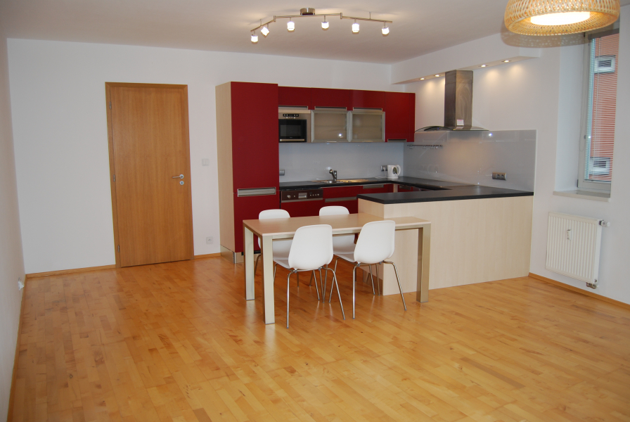 Pronájem bytu 2+kk/balkon, 63 m2, Praha - Vysočany