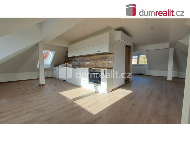 Pronájem bytu, 1+kk, 74 m<sup>2</sup>