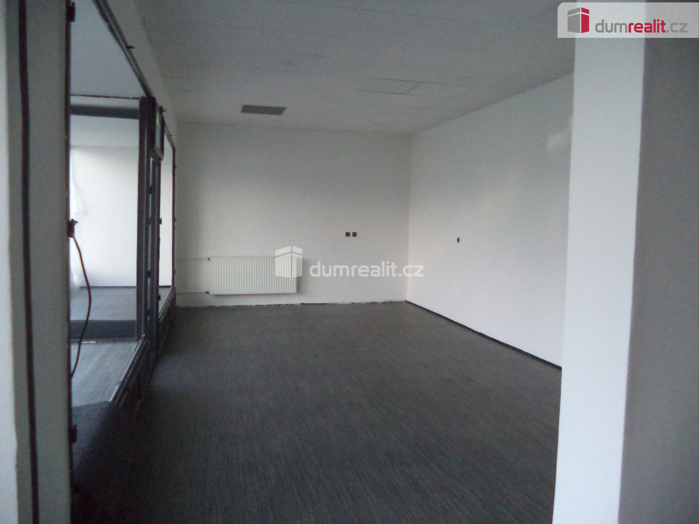 Pronájem komerčního objektu, Obchodní prostory, 98 m<sup>2</sup>