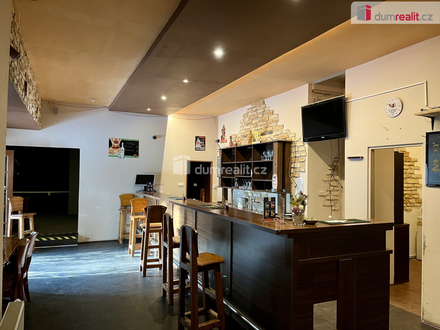 Pronájem komerčního objektu, Obchodní prostory, 208 m<sup>2</sup>