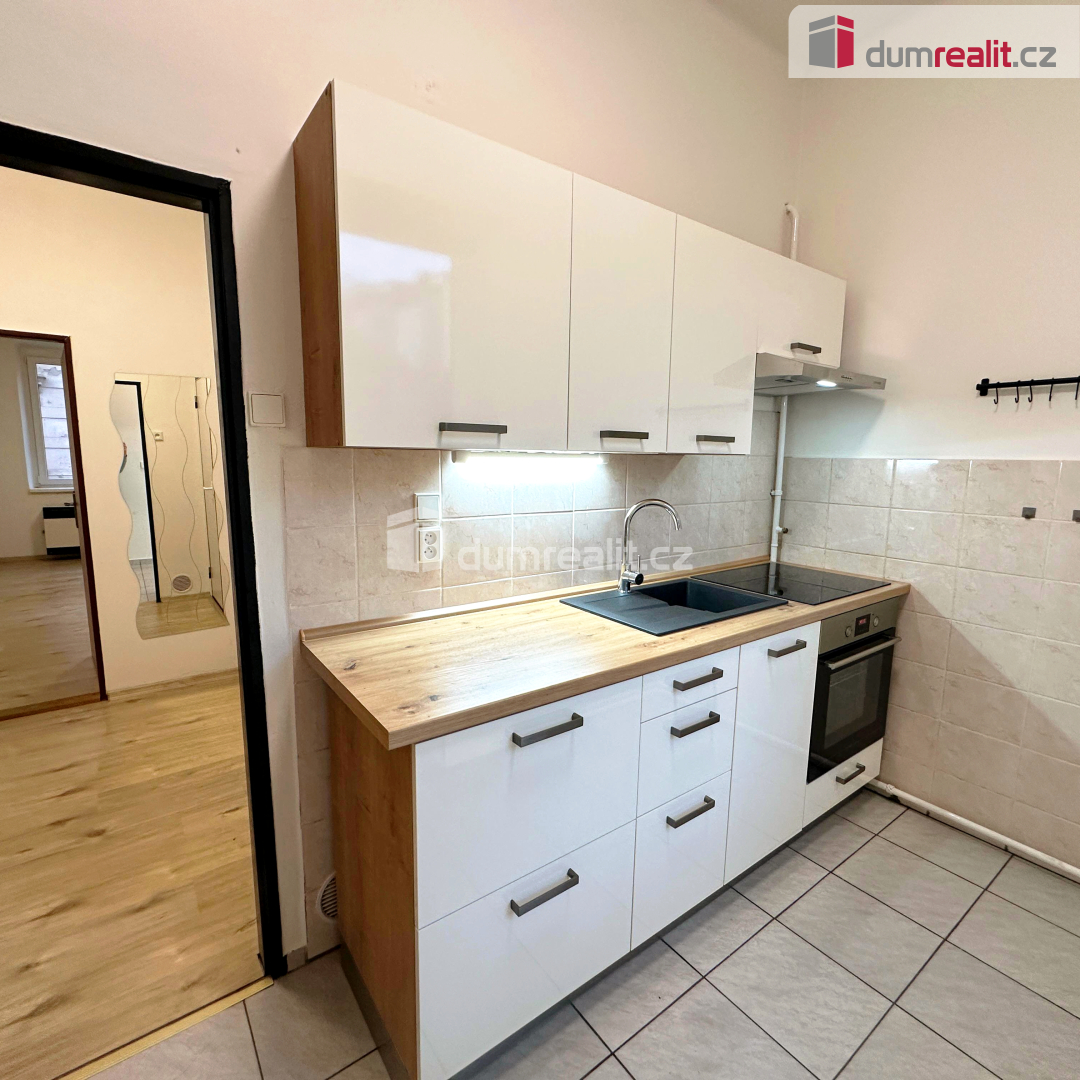 Pronájem bytu, 1+1, 36 m<sup>2</sup>